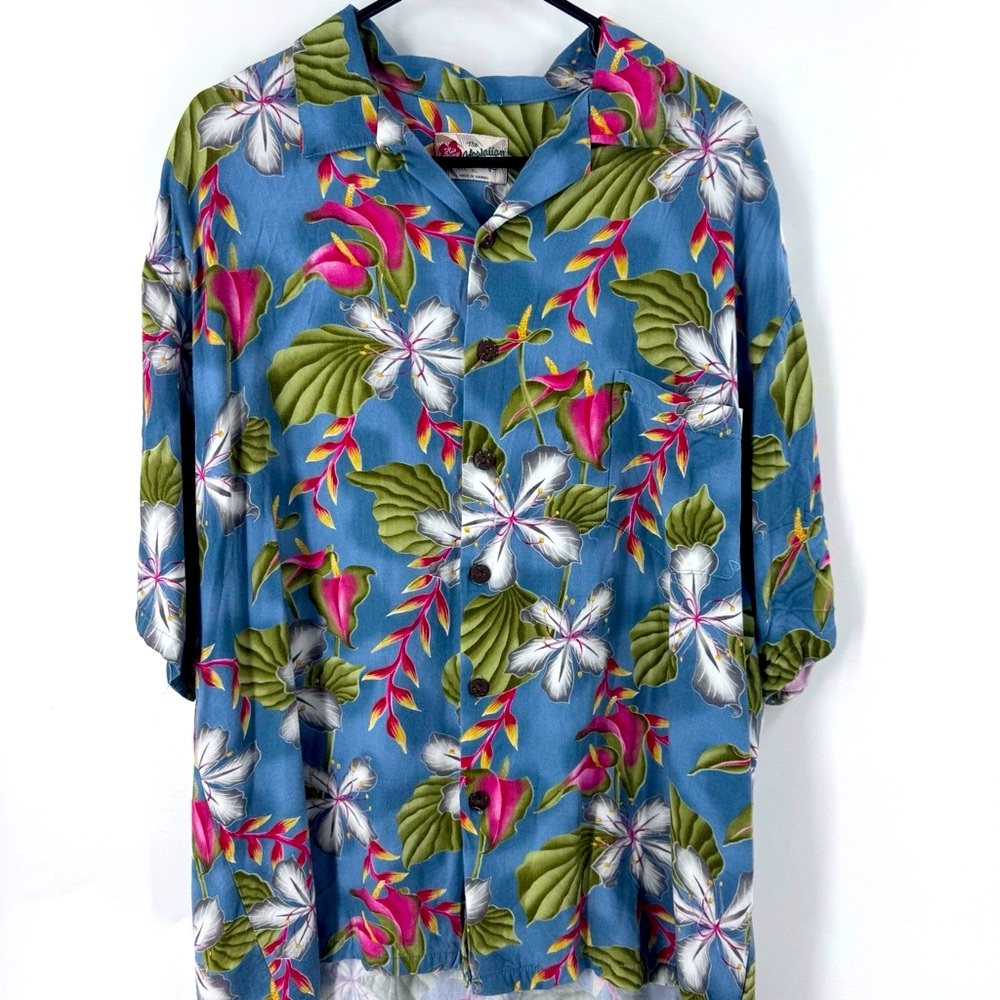 Hilo Hattie Blue and Green Hawaiian Shirt